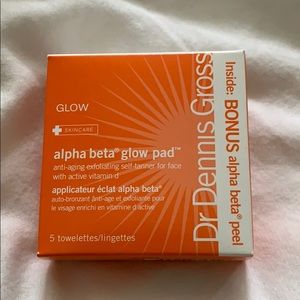 Dr Dennis Gross alpha beta glow pads